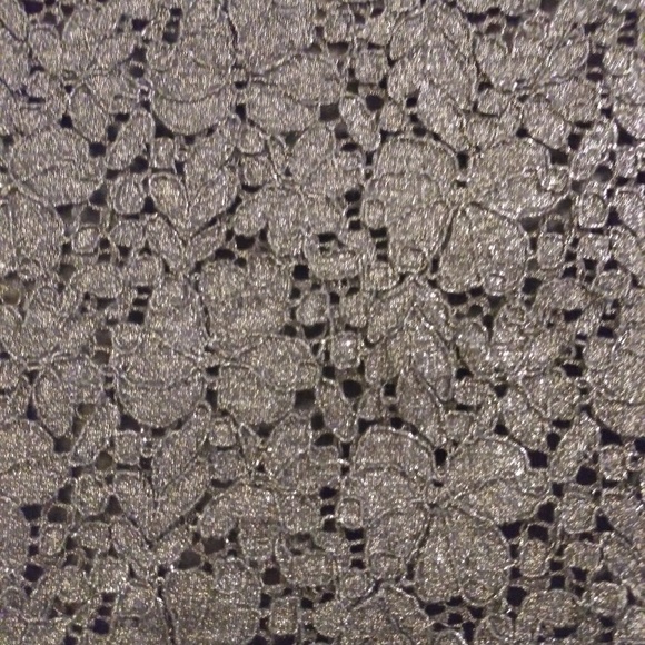 Top - Picture 2 of 3